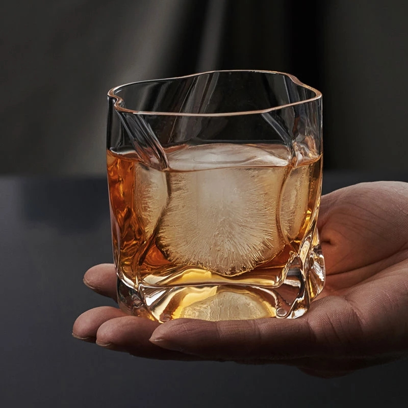 Japanese-Style Whisky Glass – Crumpled Paper (w/ Wooden Box, Set of 2)