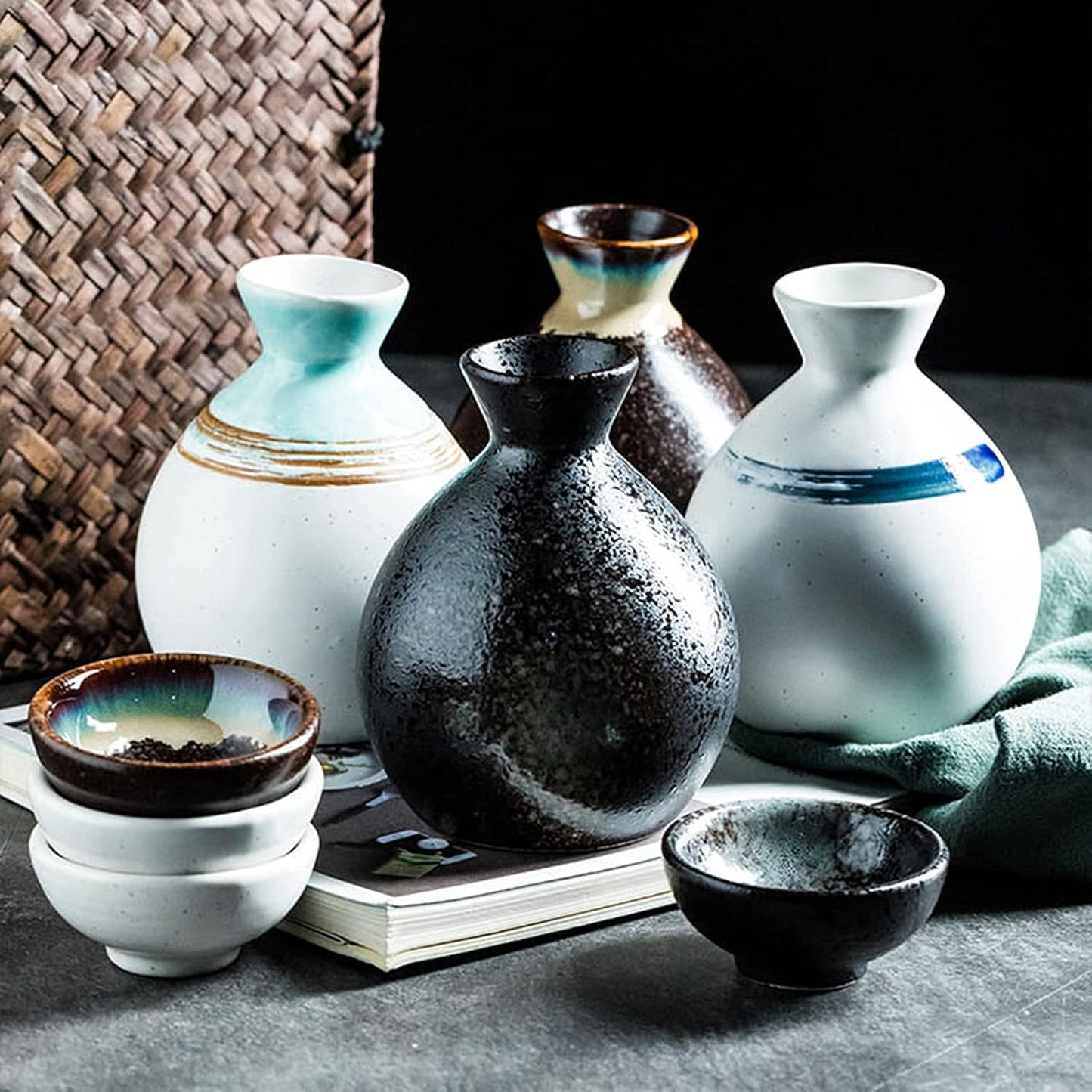 Sake-Set mit zwei Bechern