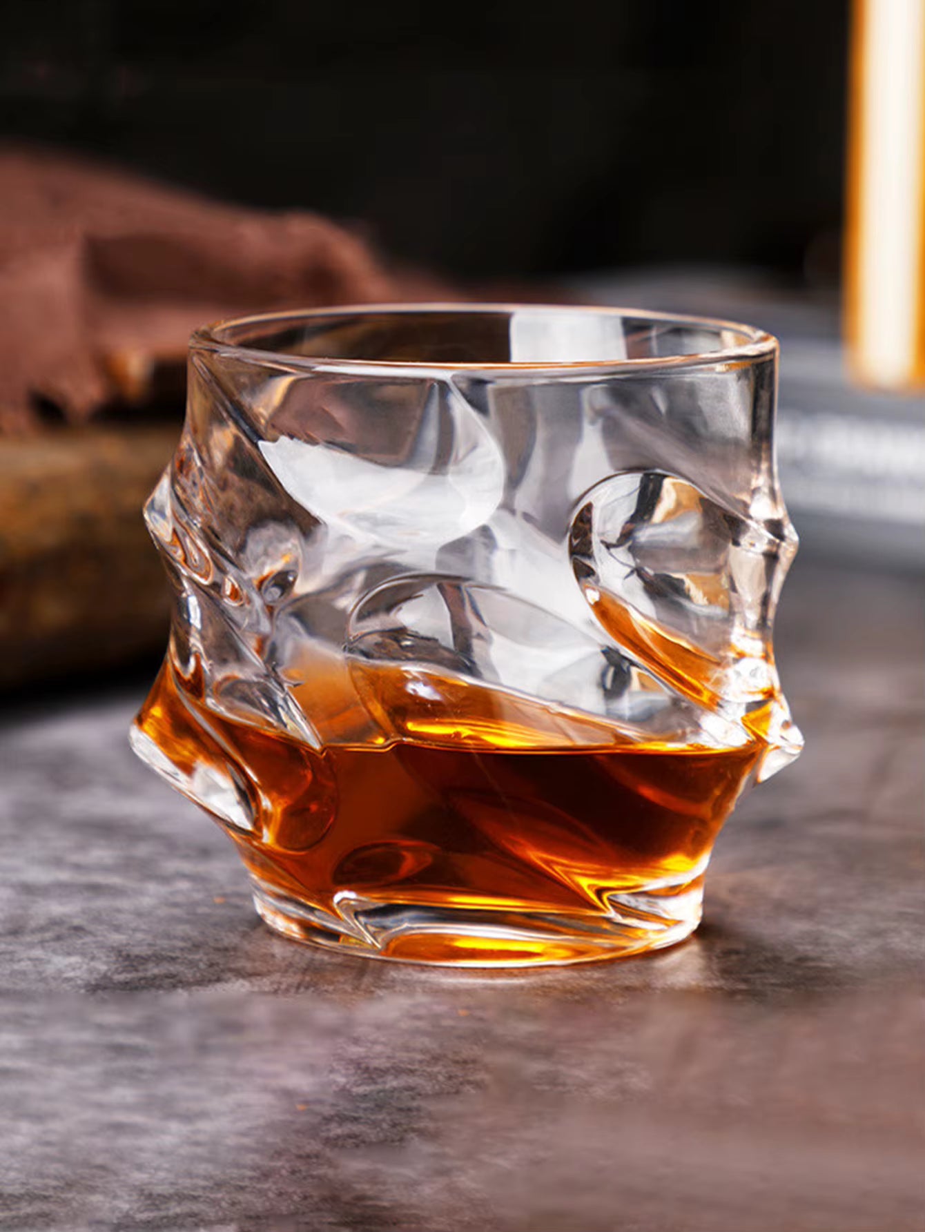 Japanese-Style Whisky Glass – Twisted (Set of 2)