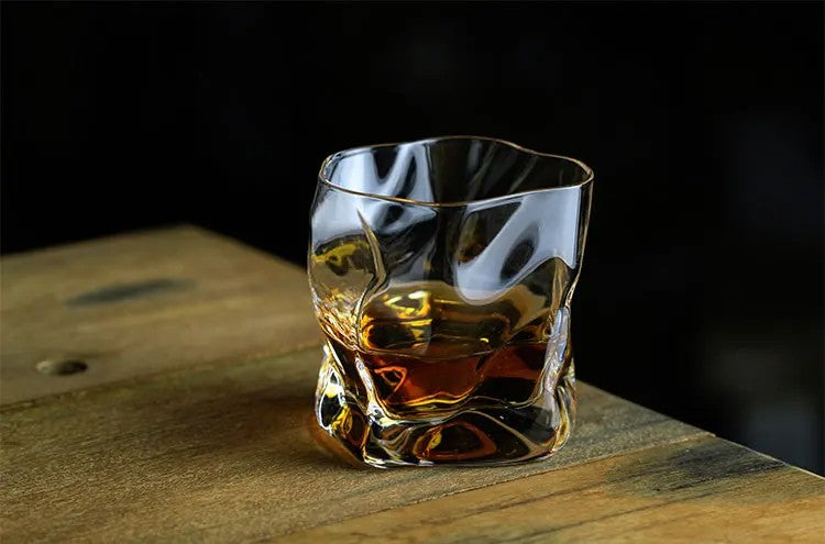 Japanese-Style Whisky Glass – Crumpled Paper (w/ Wooden Box, Set of 2)