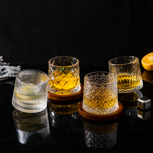 Rotating Whisky Glass with Wooden Base (Set of 2)