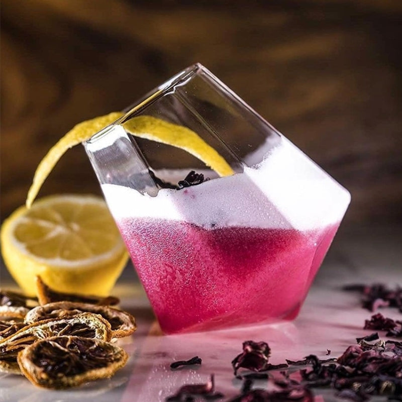 Diamond-Shaped Whisky Tumbler with Wooden Dase (Set of 2)