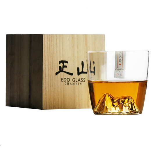 Whisky-Glas im japanischen Stil – Flache Gebirgsprägung (mit Holzbox, 2er-Set)