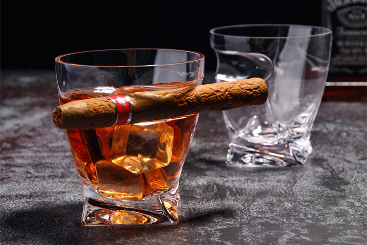 Whisky Glass with Cigar Holder (Set of 2)