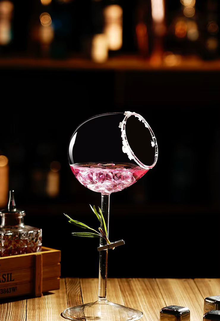 Cocktailglas mit schräg gekippter Öffnung (2er-Set)