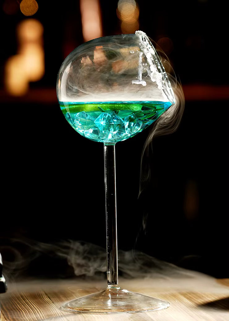 Cocktailglas mit schräg gekippter Öffnung (2er-Set)