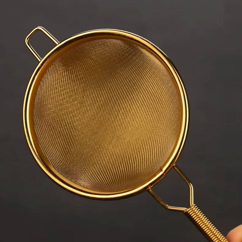 Fine Strainer with twisted handle